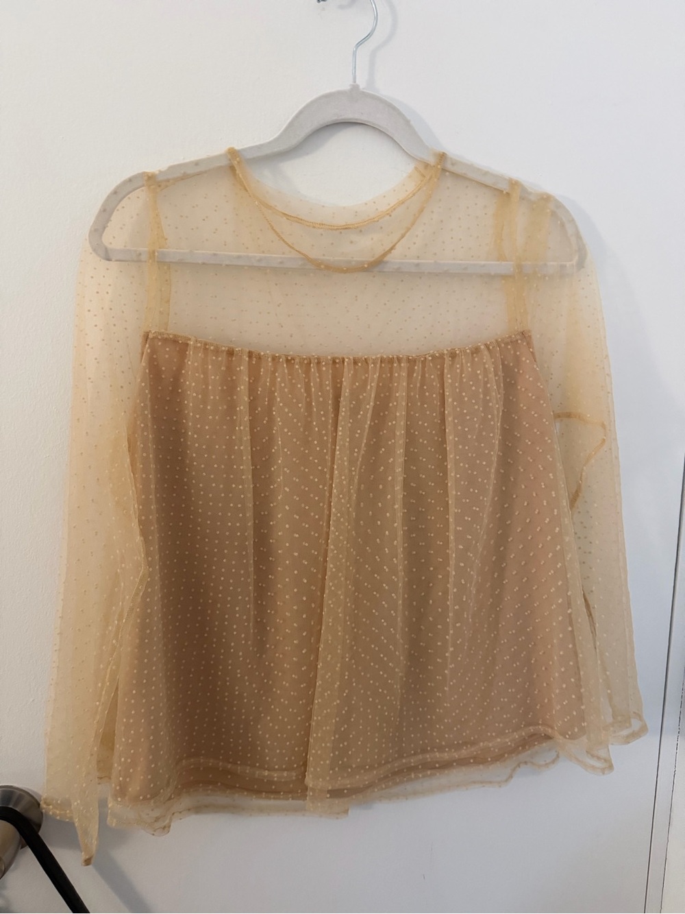 Beautiful Banana Republic Sheer Long Sleeve Blouse